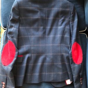 Guy DIY: Elbow Patches on a Blazer | Style Girlfriend elbow patches womens blazer women